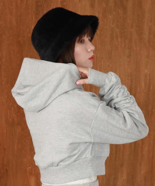 archives(アルシーヴ)の「ロゴ刺繍ショートzipパーカー(パーカー・レディース・グレー/オフホワイト/ブラック・MEDIUM)」の12枚目の写真