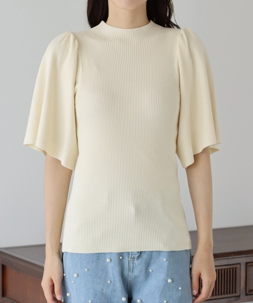 BLUEEAST（ブルーイースト）の「フレアスリーブ五分袖なめらかニット（ニット/セーター・レディース・アイボリー/ブラック/ベージュ/グリーン/チャコールグレー/ボルドー・MEDIUM）」の15枚目の写真
