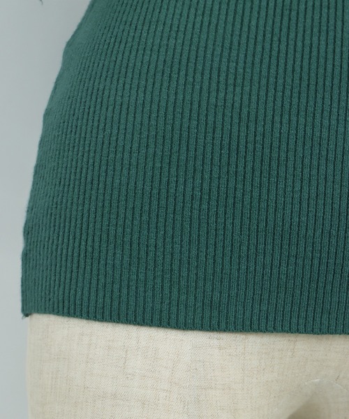 BLUEEAST（ブルーイースト）の「フレアスリーブ五分袖なめらかニット（ニット/セーター・レディース・アイボリー/ブラック/ベージュ/グリーン/チャコールグレー/ボルドー・MEDIUM）」の9枚目の写真