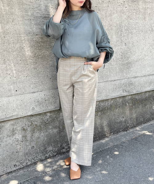 abahouse mavie（アバハウスマヴィ）の「【シアートップス】袖ギャザーブラウス（シャツ/ブラウス・レディース・ホワイト/ブラック/ダークグリーン/パープル系その他・0）」の13枚目の写真