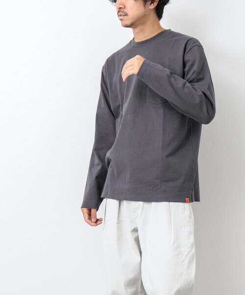 UNIVERSAL OVERALL(ユニバーサルオーバーオール)の「【UNIVERSAL OVERALL/ユニバーサルオーバーオール】別注 USコットン ワンポイント長袖Tシャツ ロンT(Tシャツ/カットソー・メンズ・ホワイト/グレイッシュベージュ/チャコールグレー・S/L/M)」の18枚目の写真