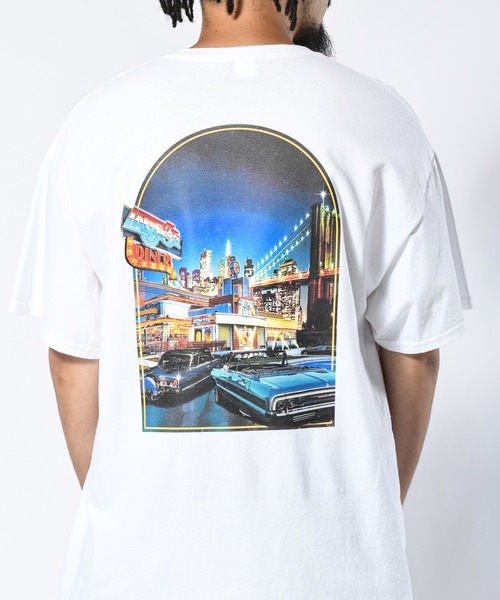 LFYT（エルエフワイティー）の「LFYT ラファイエット [Lafayette] - ダイナー 半袖 Tシャツ フォト [DINER TEE] LA230104（Tシャツ/カットソー・メンズ・ホワイト/ブラック/ゴールド・XL/M/L/XXL/S）」の4枚目の写真
