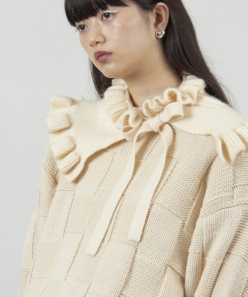 Firsthand（ファーストハンド）の「Firsthand/ファーストハンド ケープマフラー / つけ襟/ケープマフラー / つけ襟（付け襟・レディース・オフホワイト/ブラック・ONE SIZE）」の3枚目の写真