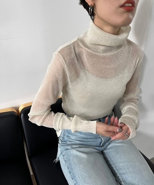 LOWRYS FARM（ローリーズファーム）の「ラメオフタートルロングスリーブ　984581（Tシャツ/カットソー・レディース・アイボリー/ブラック/ブルー/シルバー・FREE）」の9枚目の写真