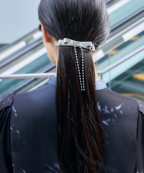 HARE(ハレ)の「メタルリボンクリップ(HARE)(バレッタ/ヘアクリップ・レディース・シルバー・FREE)」の2枚目の写真