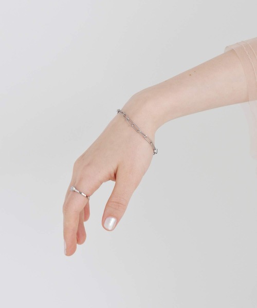 LHME(エルエイチエムイー)の「LHME スクエアスリムリング/サージカルステンレス316L(金属アレルギー対応)(リング・レディース・ゴールド/シルバー・9号/11号/13号/15号)」の11枚目の写真