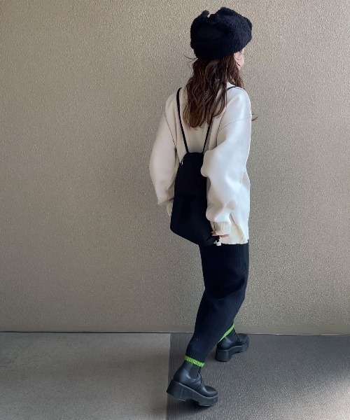 feepur by saya(フェピュールバイサヤ)の「スウェットライクジャガードロゴニット(ニット/セーター・レディース・グレー/ホワイト/オフホワイト/ブラック・MEDIUM)」の11枚目の写真