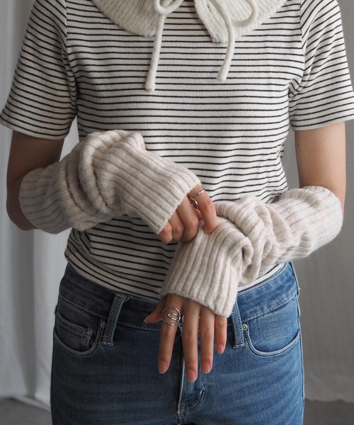 minia（ミニア）の「アーム/レッグウォーマー（アームカバー・レディース・アイボリー/チャコールグレー/ブラック/ベージュ・FREE）」の12枚目の写真