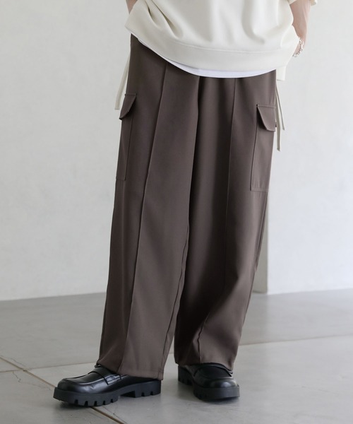 ETELIO（エテリオ）の「センターシームワイドバギードレープ/デニムカーゴパンツ（カーゴパンツ・メンズ・ブラウン/ライトグレー/ブラック/チャコール/ブルー系その他2/ブラック系その他/ブルー系その他・L/S/M）」の6枚目の写真