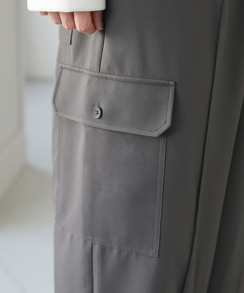 ETELIO（エテリオ）の「センターシームワイドバギードレープ/デニムカーゴパンツ（カーゴパンツ・メンズ・ブラウン/ライトグレー/ブラック/チャコール/ブルー系その他2/ブラック系その他/ブルー系その他・L/S/M）」の18枚目の写真