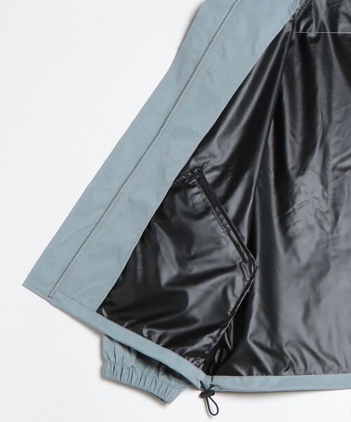 CONVERSE（コンバース）の「【CONVERSE/コンバース】撥水配色切替スタンドジャケット（ナイロンジャケット・レディース・サックスブルー系/ブラック/ホワイト系/カーキ系・L/M）」の6枚目の写真