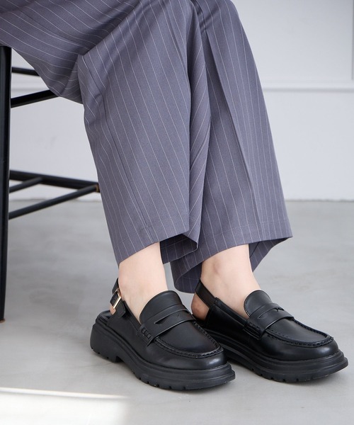 BAYFLOW(ベイフロー)の「バッグストラップローファー(ローファー・レディース・ブラック/ライトベージュ・MEDIUM/LARGE)」の21枚目の写真