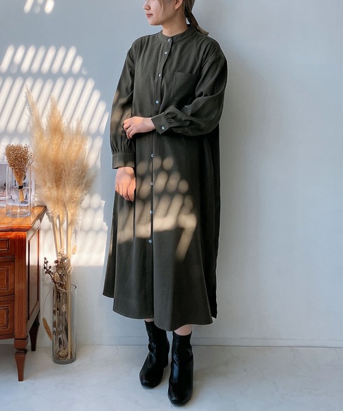 AS KNOW AS plus（アズノゥアズプラス）の「☆プリーツ切り替えシャツワンピ―ス（ワンピース・レディース・ブラック/イエロー系/カーキ・FREE）」の8枚目の写真