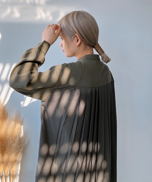 AS KNOW AS plus（アズノゥアズプラス）の「☆プリーツ切り替えシャツワンピ―ス（ワンピース・レディース・ブラック/イエロー系/カーキ・FREE）」の13枚目の写真