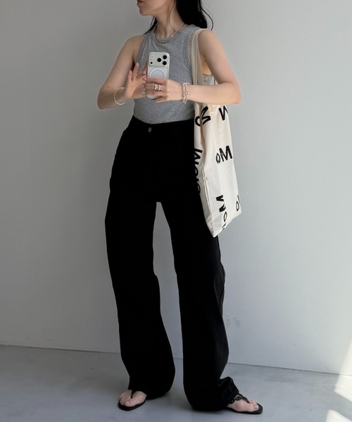 wee9s（ウィークス）の「semi wide straight denim / セミワイドストレートデニム（デニムパンツ・レディース・ブラック/ベージュ・M/S）」の7枚目の写真