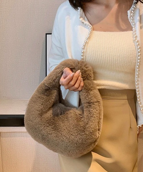 SHEPP（シープ）の「ファー ハンドバッグ（ハンドバッグ・レディース・ベージュ/イエロー/ホワイト/ライトブルー/ブラウン/ライトグレー/ブラック/ライトピンク・FREE）」の11枚目の写真
