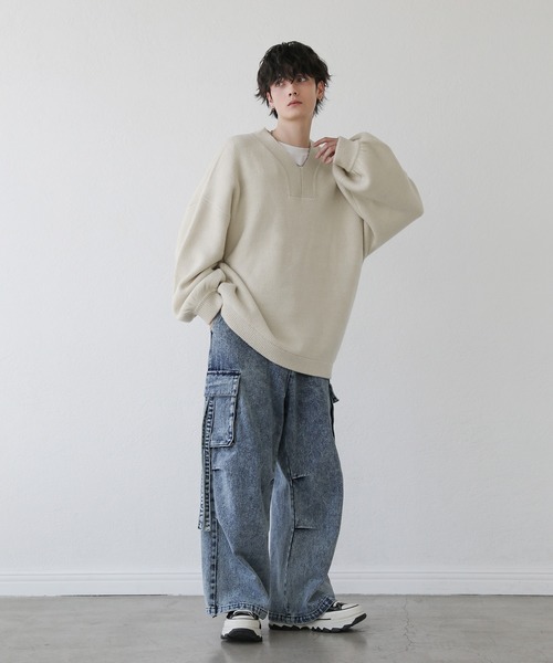 LILL（リル）の「ルーズシルエットボリュームスリーブVネックニット（ニット/セーター・メンズ・オフホワイト/グレー系/ブラック・XL/L/M/S）」の11枚目の写真