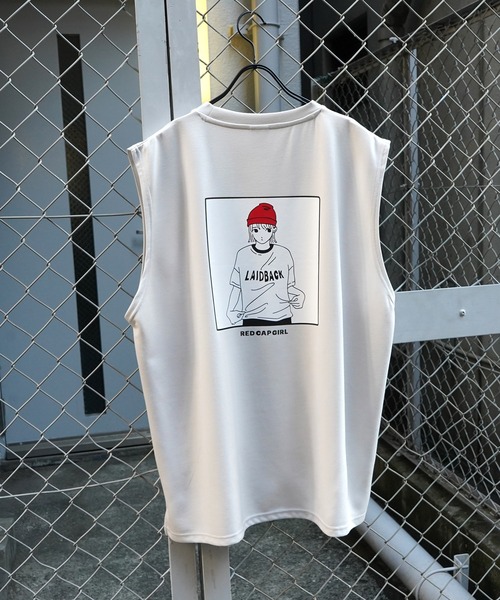 Red Cap Girl(レッドキャプガール)の「【RED CAP GIRL】とろみドレープ バックプリント ノースリーブ ポンチカットソー(タンクトップ・メンズ・ブルー/ブラック/グレー/ホワイト・XL/M/L)」の8枚目の写真