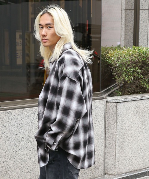 3.3 Field Trip （3.3フィールドトリップ）の「3.3 Field Trip／オンブレシャツ2（シャツ/ブラウス・メンズ・ブルー/グリーン/ブラック・FREE）」の22枚目の写真