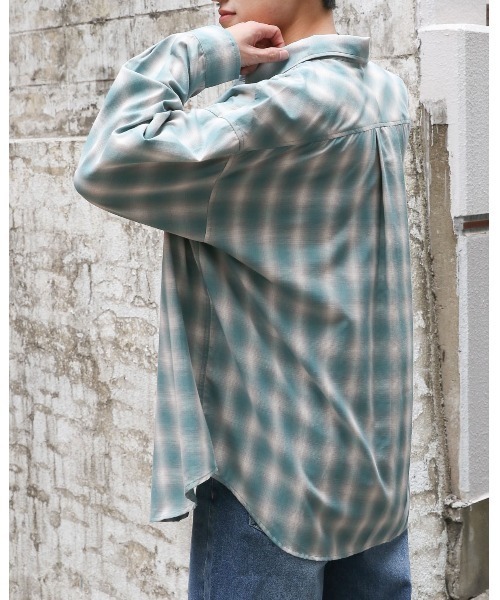 3.3 Field Trip （3.3フィールドトリップ）の「3.3 Field Trip／オンブレシャツ2（シャツ/ブラウス・メンズ・ブルー/グリーン/ブラック・FREE）」の16枚目の写真