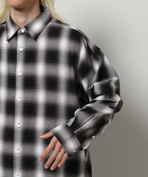 3.3 Field Trip （3.3フィールドトリップ）の「3.3 Field Trip／オンブレシャツ2（シャツ/ブラウス・メンズ・ブルー/グリーン/ブラック・FREE）」の5枚目の写真