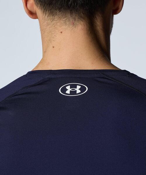 UNDER ARMOUR(アンダーアーマー)の「UAヒートギア フィッティド ショートスリーブ シャツ(トレーニング/メンズ)(Tシャツ/カットソー・メンズ・ネイビー・XL/S/M/2XL/L/3XL)」の5枚目の写真