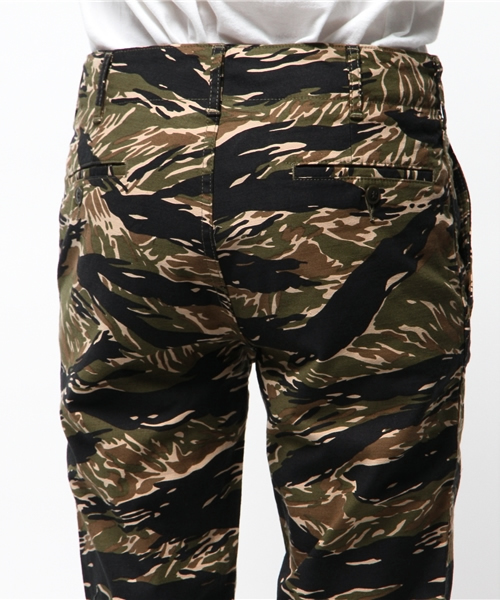 SHIPS JET BLUE(シップスジェットブルー)の「SHIPS JET BLUE(シップス ジェットブルー): NEWテーパードチノパンツ【迷彩】(その他パンツ・メンズ・ダークグリーン/ライトオリーブ・SMALL/LARGE/MEDIUM)」の7枚目の写真