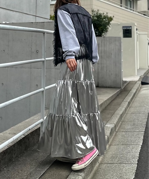 mi via loca(ミヴィアロカ)の「グリッター ティアードスカート(スカート・レディース・ブラック/シルバー/ブルー・FREE)」の10枚目の写真