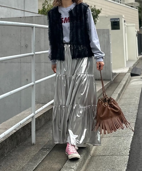 mi via loca(ミヴィアロカ)の「グリッター ティアードスカート(スカート・レディース・ブラック/シルバー/ブルー・FREE)」の6枚目の写真