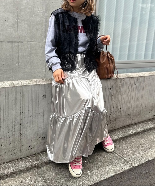 mi via loca(ミヴィアロカ)の「グリッター ティアードスカート(スカート・レディース・ブラック/シルバー/ブルー・FREE)」の12枚目の写真