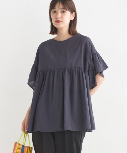 OMNES（オムネス）の「コットンドビーギャザー半袖ブラウス（シャツ/ブラウス・レディース・ホワイト/チャコール/ベージュ/ピンク・FREE）」の3枚目の写真