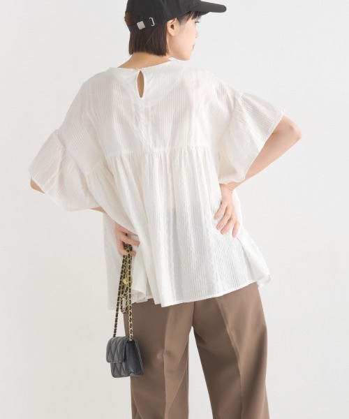 OMNES（オムネス）の「コットンドビーギャザー半袖ブラウス（シャツ/ブラウス・レディース・ホワイト/チャコール/ベージュ/ピンク・FREE）」の5枚目の写真