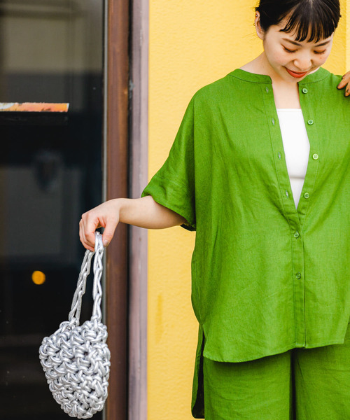 ITEMS URBANRESEARCH（アイテムズ アーバンリサーチ）の「『セットアップ対応』『洗濯可』リネンレーヨンフレンチシャツ（シャツ/ブラウス・レディース・ブラウン系その他/ライトベージュ/グリーン・FREE）」の3枚目の写真