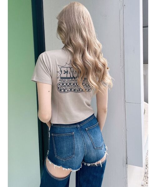 GYDA(ジェイダ)の「ENOUGH ショートTシャツ(Tシャツ/カットソー・レディース・ベージュ/チャコールグレー/オフホワイト・FREE)」の4枚目の写真