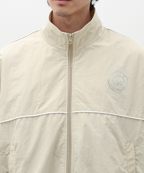 PARIS SAINT-GERMAIN(パリサンジェルマン)の「【Paris Saint-Germain / パリ・サン=ジェルマン】JP PIPING TOP(その他アウター・メンズ・ブラック/ベージュ・MEDIUM/LARGE)」の7枚目の写真