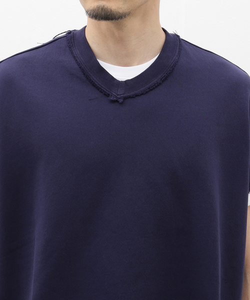 CAMIEL FORTGENS（カミエル フォートへンス）の「CAMIEL FORTGENS (カミエル・フォートヘンス) SLEEVELESS SWEATER 17.02.01.01（ベスト・メンズ・オレンジ/ネイビー・MEDIUM/SMALL）」の4枚目の写真