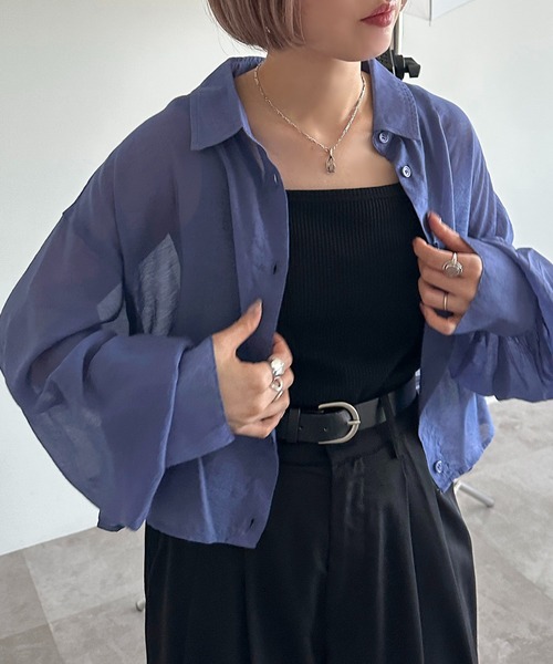 apres jour mignon（アプレジュールミニョン）の「クロップドシアーシャツ【ZOZOTOWN限定アイテム】（シャツ/ブラウス・レディース・グリーン/ピンク/ブルー/オフホワイト/チャコールグレー/パープル/ブラック/ライトピンク/ブルー系その他・X-LARGE/フリー）」の5枚目の写真