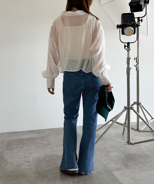 apres jour mignon（アプレジュールミニョン）の「クロップドシアーシャツ【ZOZOTOWN限定アイテム】（シャツ/ブラウス・レディース・グリーン/ピンク/ブルー/オフホワイト/チャコールグレー/パープル/ブラック/ライトピンク/ブルー系その他・X-LARGE/フリー）」の16枚目の写真