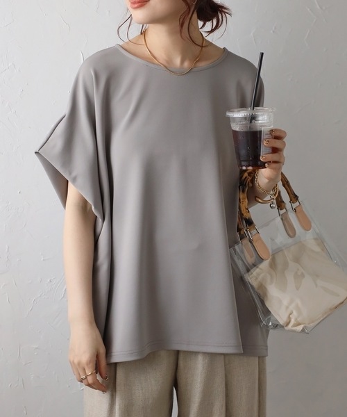 &HALF(アンドハーフ)の「フレンチスリーブプルオーバー(Tシャツ/カットソー・レディース・ナチュラル/グレイッシュベージュ/ブラック/オリーブ/オフホワイト/ブルー・FREE/LL/M/L)」の4枚目の写真