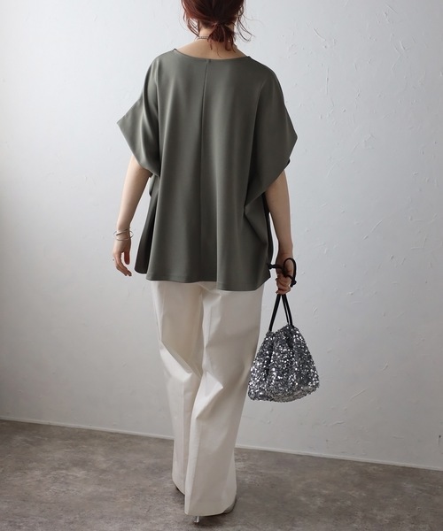&HALF(アンドハーフ)の「フレンチスリーブプルオーバー(Tシャツ/カットソー・レディース・ナチュラル/グレイッシュベージュ/ブラック/オリーブ/オフホワイト/ブルー・FREE/LL/M/L)」の18枚目の写真