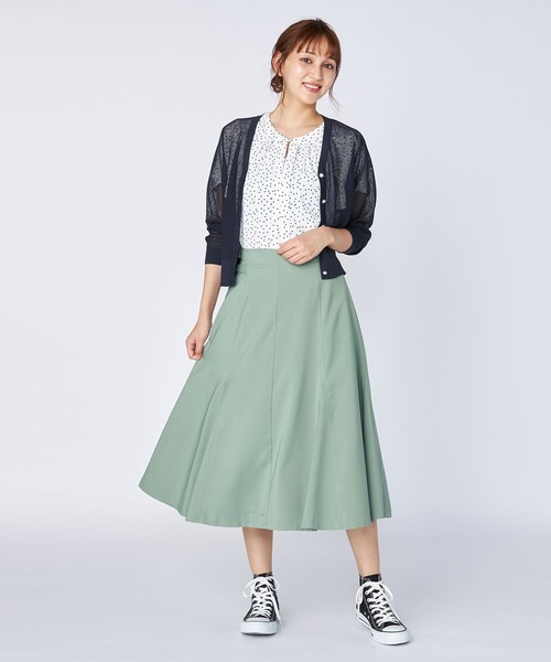 LAISSE PASSE(レッセパッセ)の「【WEB限定カラー】Vネックすかし編みカーディガン(カーディガン/ボレロ・レディース・ネイビー/アイボリー/ミント/ラベンダー/スモークピンク・MEDIUM)」の9枚目の写真