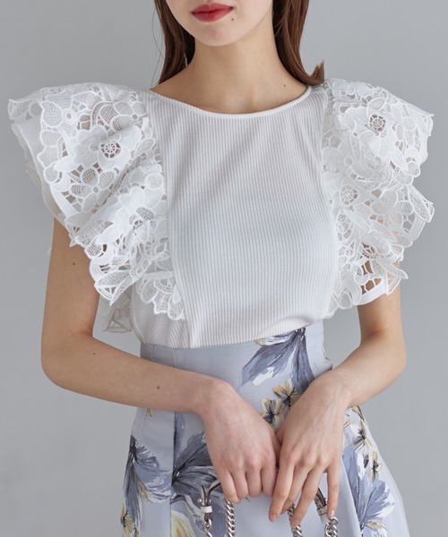 tocco closet(トッコ クローゼット)の「レースフリル切り替えリブカットプルオーバー(Tシャツ/カットソー・レディース・ブラック/ライトブルー/オフホワイト・M)」の7枚目の写真