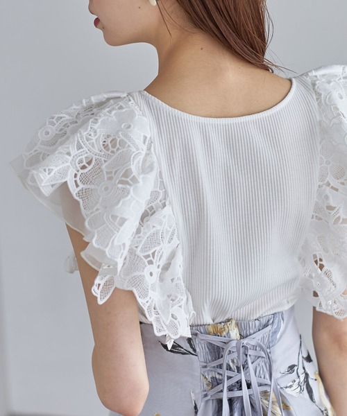 tocco closet(トッコ クローゼット)の「レースフリル切り替えリブカットプルオーバー(Tシャツ/カットソー・レディース・ブラック/ライトブルー/オフホワイト・M)」の10枚目の写真