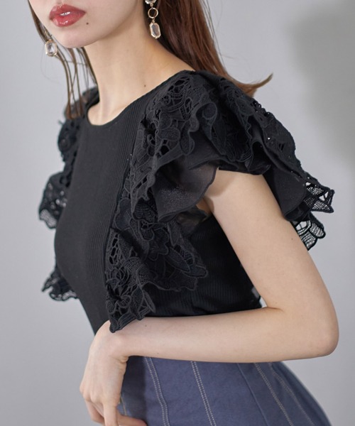 tocco closet(トッコ クローゼット)の「レースフリル切り替えリブカットプルオーバー(Tシャツ/カットソー・レディース・ブラック/ライトブルー/オフホワイト・M)」の13枚目の写真