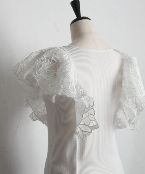 tocco closet(トッコ クローゼット)の「レースフリル切り替えリブカットプルオーバー(Tシャツ/カットソー・レディース・ブラック/ライトブルー/オフホワイト・M)」の22枚目の写真