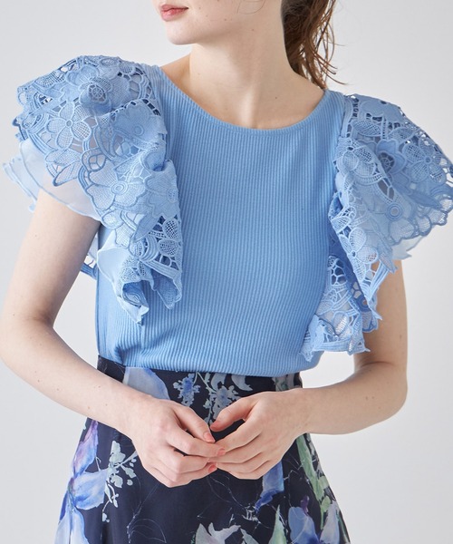 tocco closet(トッコ クローゼット)の「レースフリル切り替えリブカットプルオーバー(Tシャツ/カットソー・レディース・ブラック/ライトブルー/オフホワイト・M)」の15枚目の写真