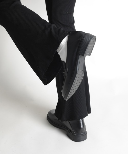 shoes365(シューズスリーシックスファイヴ)の「【shoes365】ミドルヒールローファー(ローファー・レディース・ブラック/オフホワイト・23.0cm/23.5cm/24.0cm/24.5cm/22.5cm/25.0cm)」の5枚目の写真