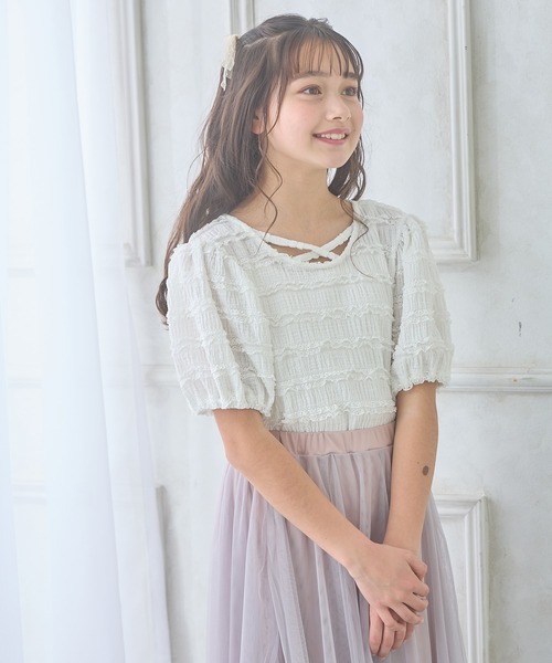 Amourire girl（アムリールガール）の「シャーリングレースTシャツ/ブラウス(130㎝～160㎝)（Tシャツ/カットソー・キッズ・オフホワイト/ブラック・140cm/160cm/150cm/130cm）」の5枚目の写真