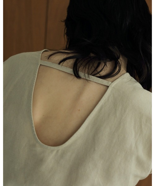 anuke（アンヌーク）の「Linen Cachecoeur Tops（シャツ/ブラウス・レディース・ベージュ/ブラック・FREE）」の7枚目の写真