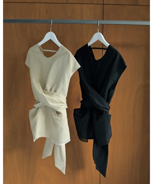 anuke（アンヌーク）の「Linen Cachecoeur Tops（シャツ/ブラウス・レディース・ベージュ/ブラック・FREE）」の9枚目の写真